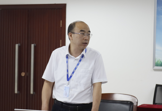 繼往開來 · 再創(chuàng)輝煌 | 花花牛乳業(yè)集團召開9月營銷、養(yǎng)殖及飼料月度經(jīng)營工作會議