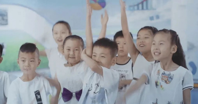 花花牛丨每天一杯奶，幸福健康喝出來(lái)?。?！